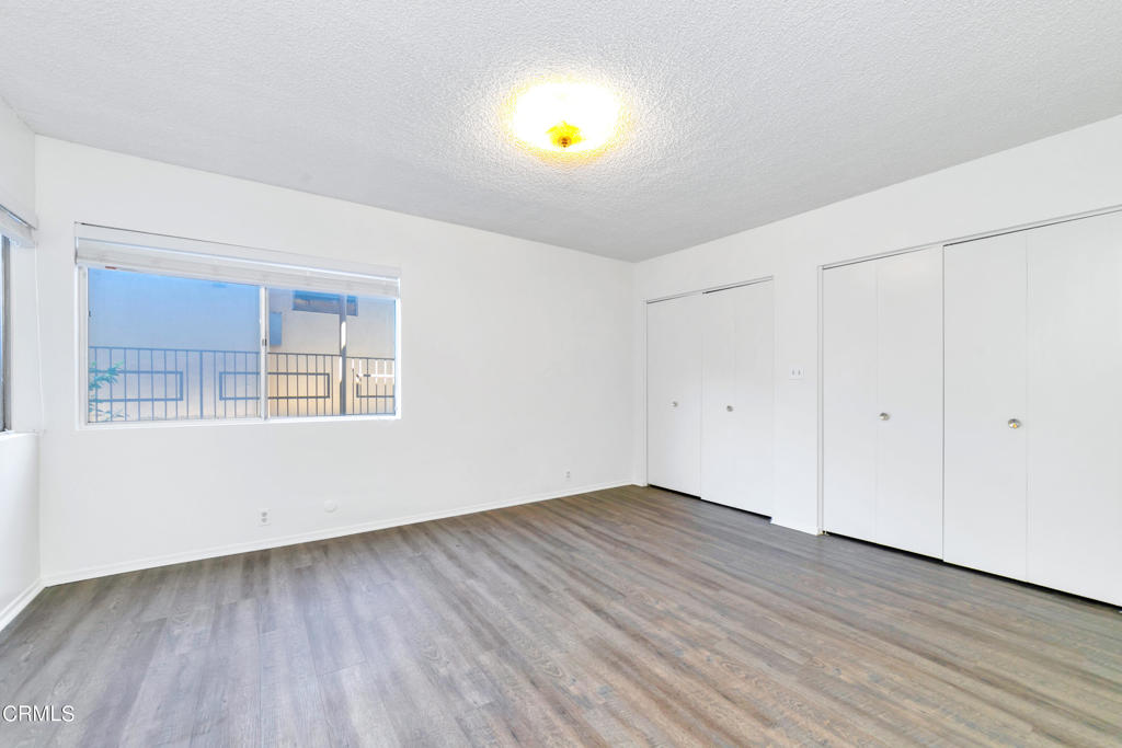 215 N Kenwood Street 203