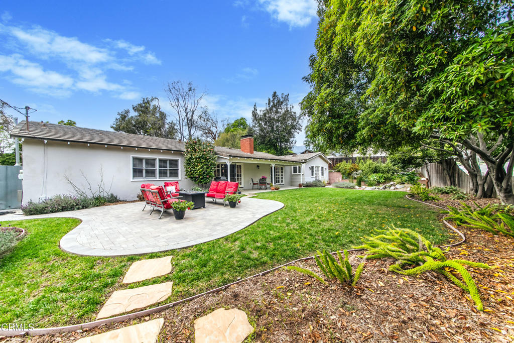 4402 El Camino Corto