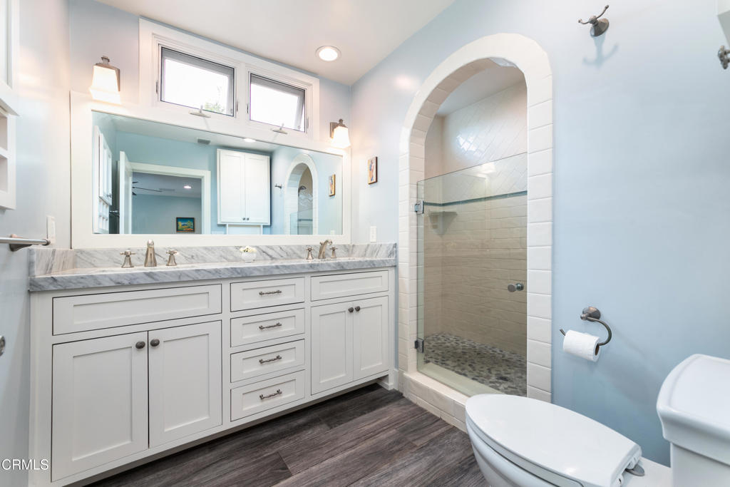 4402 El Camino Corto