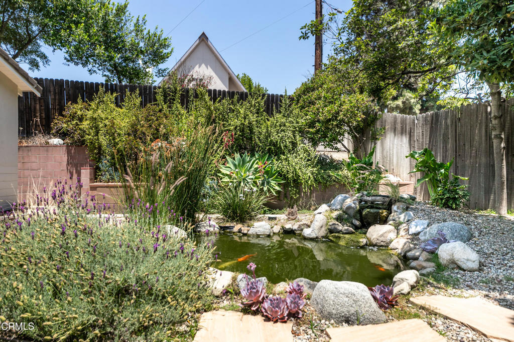 4402 El Camino Corto