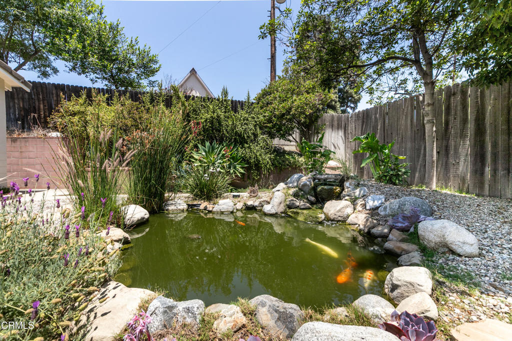 4402 El Camino Corto