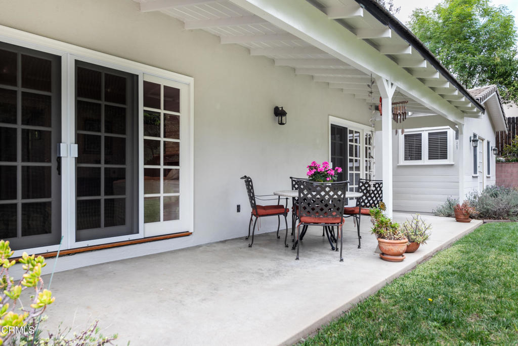 4402 El Camino Corto