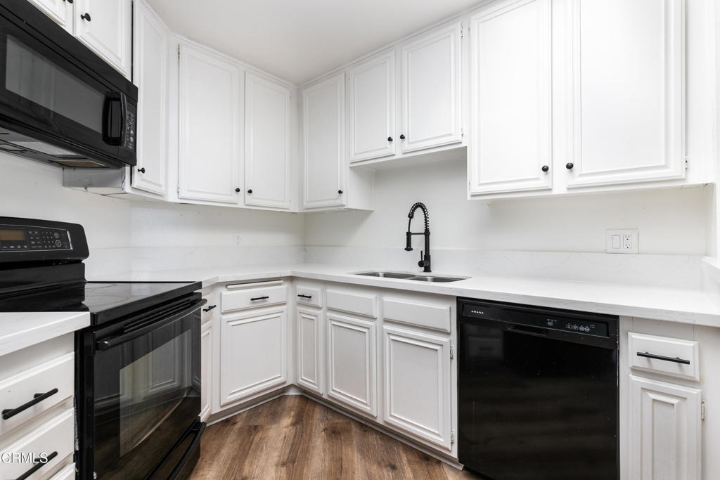 3961 Via Marisol 322