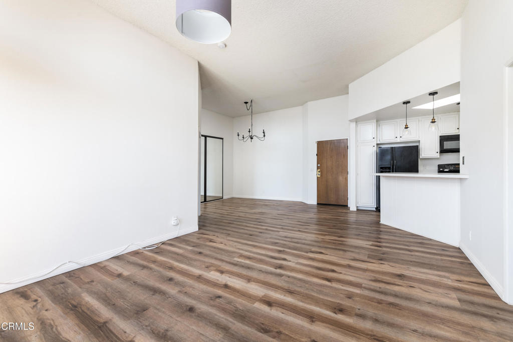 3961 Via Marisol 322