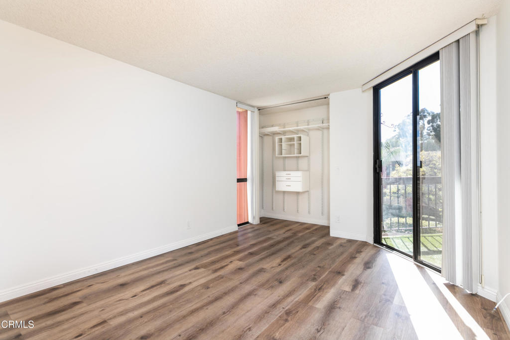 3961 Via Marisol 322