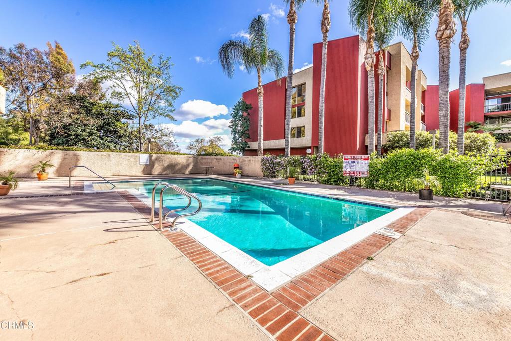 3961 Via Marisol 322