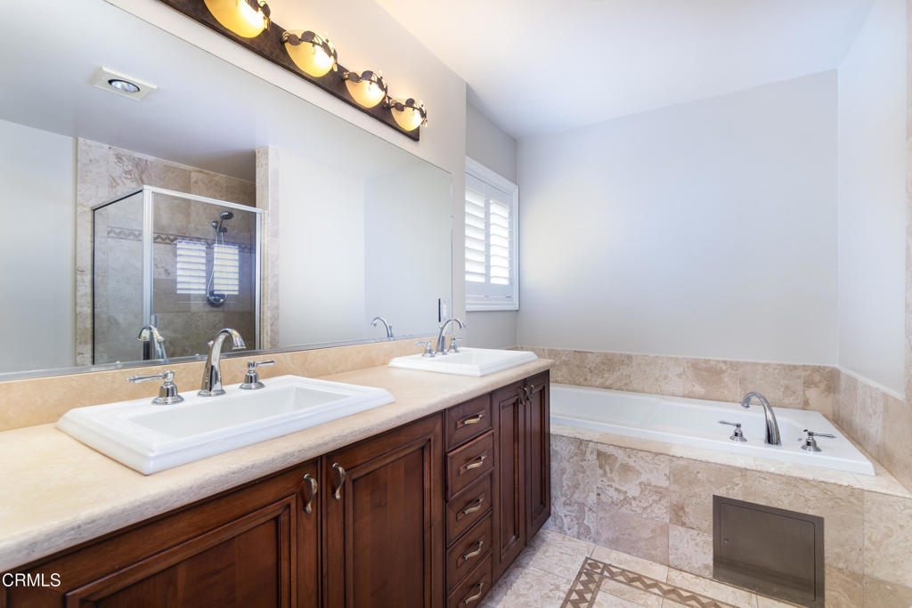 1828 Glendon Avenue 101