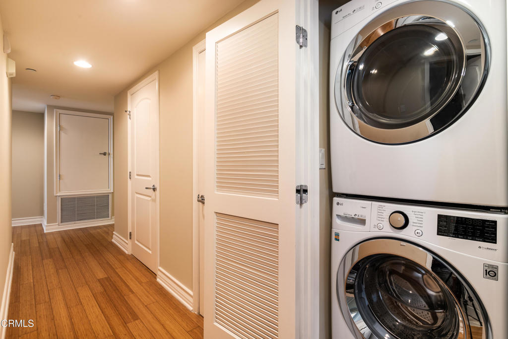 1828 Glendon Avenue 101