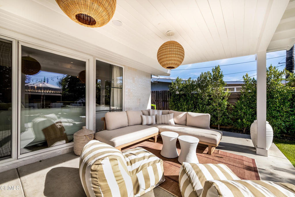 2960 Royal Oaks Drive