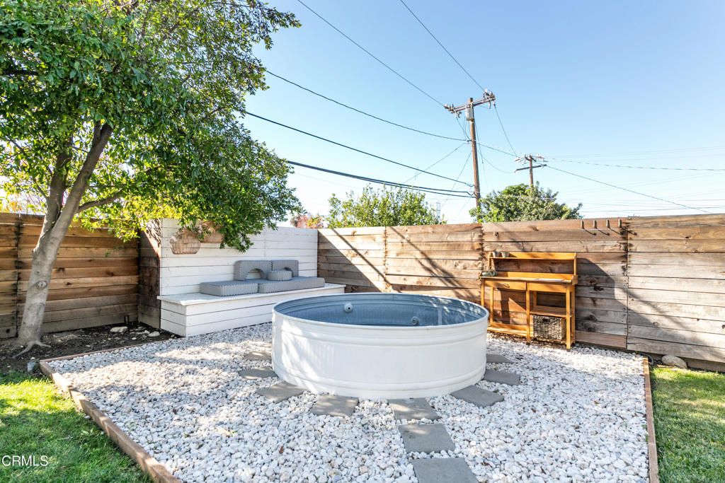 2960 Royal Oaks Drive