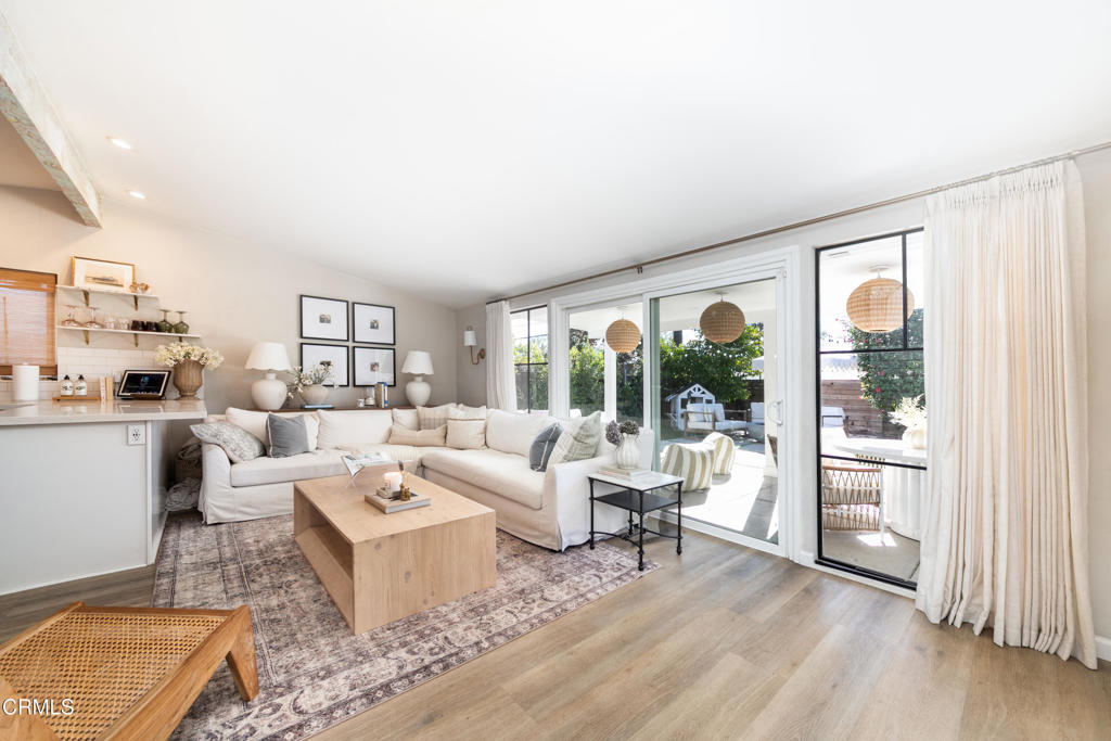 2960 Royal Oaks Drive