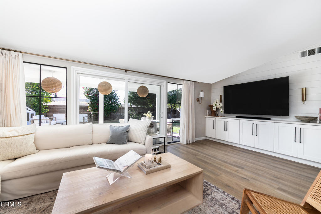 2960 Royal Oaks Drive