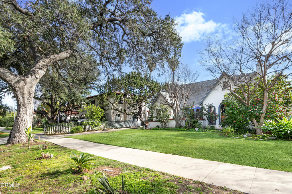 2270 E Orange Grove Boulevard