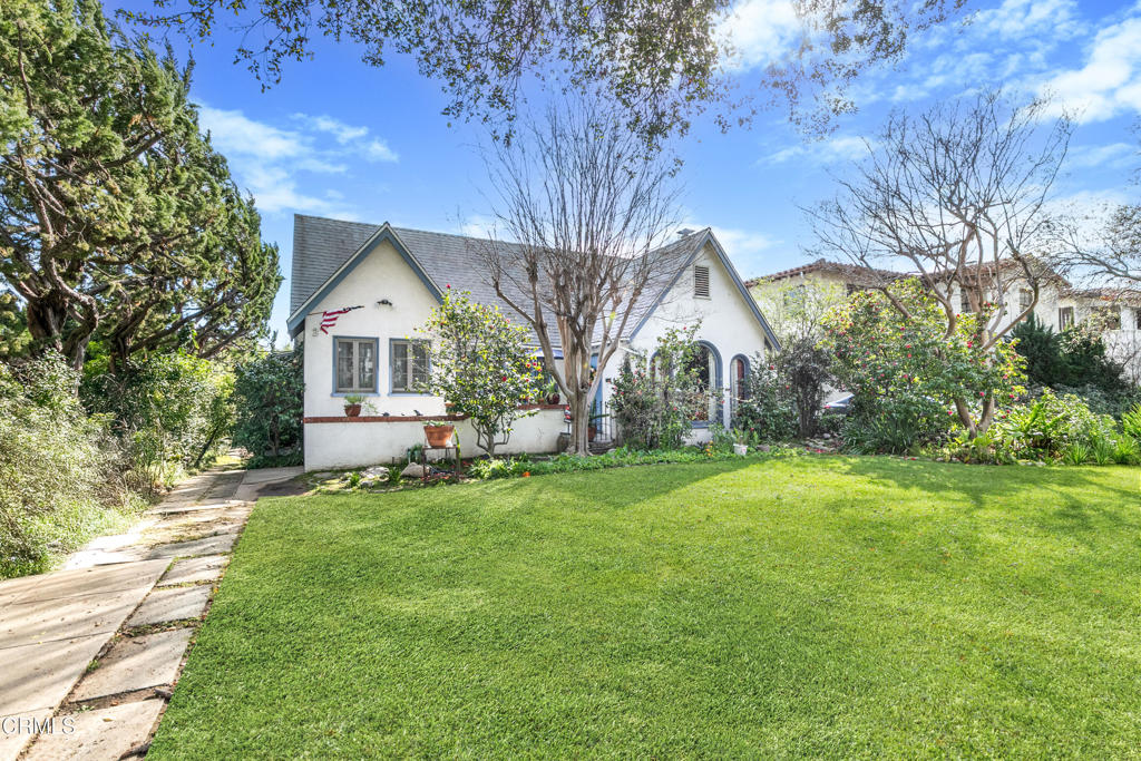 2270 E Orange Grove Boulevard