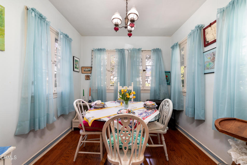 2270 E Orange Grove Boulevard