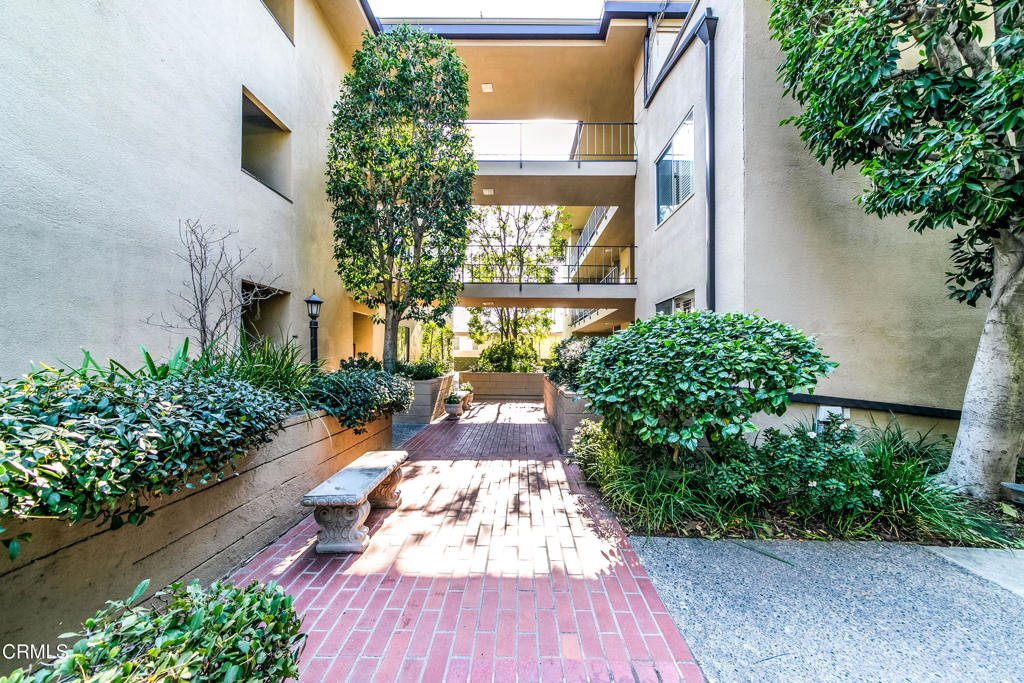 380 S Orange Grove Boulevard 12