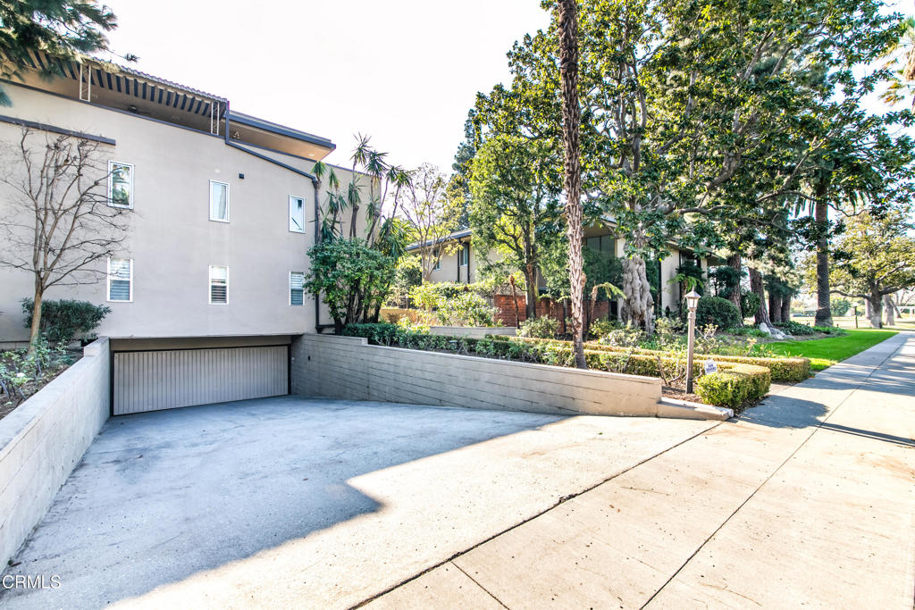 380 S Orange Grove Boulevard 12