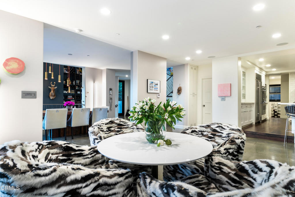 1411 Edgehill Place
