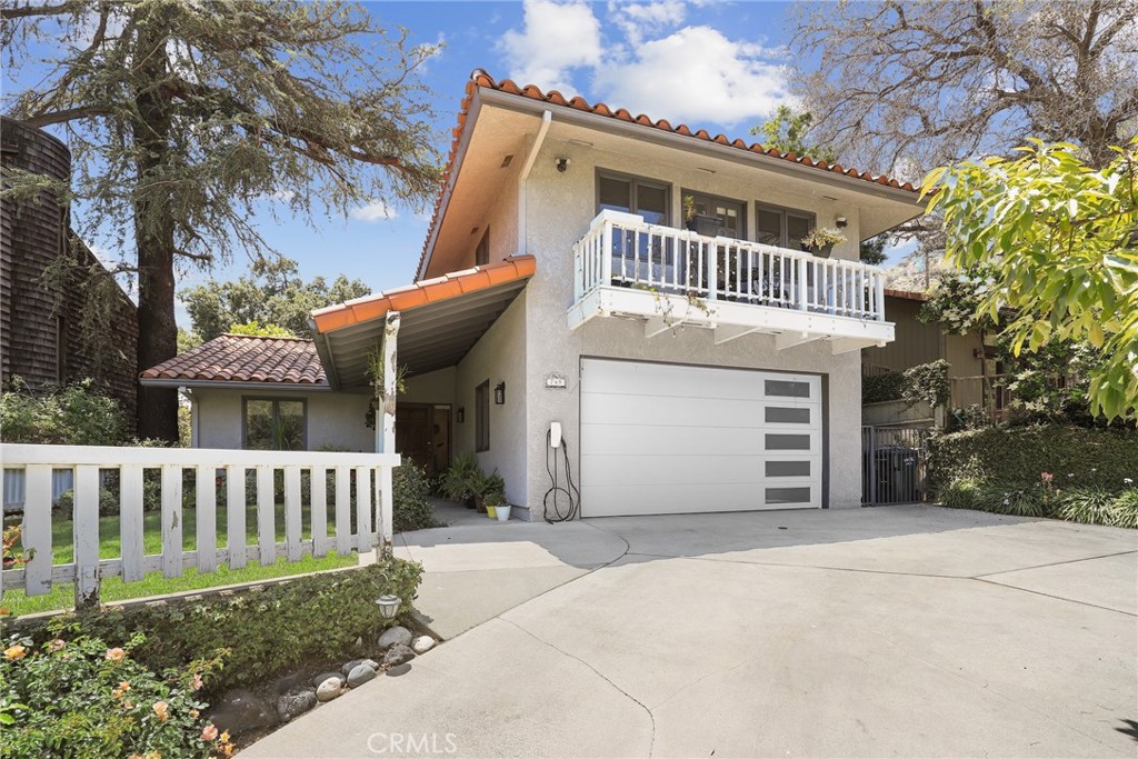 749 Canyon Crest Drive