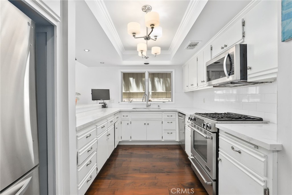 749 Canyon Crest Drive