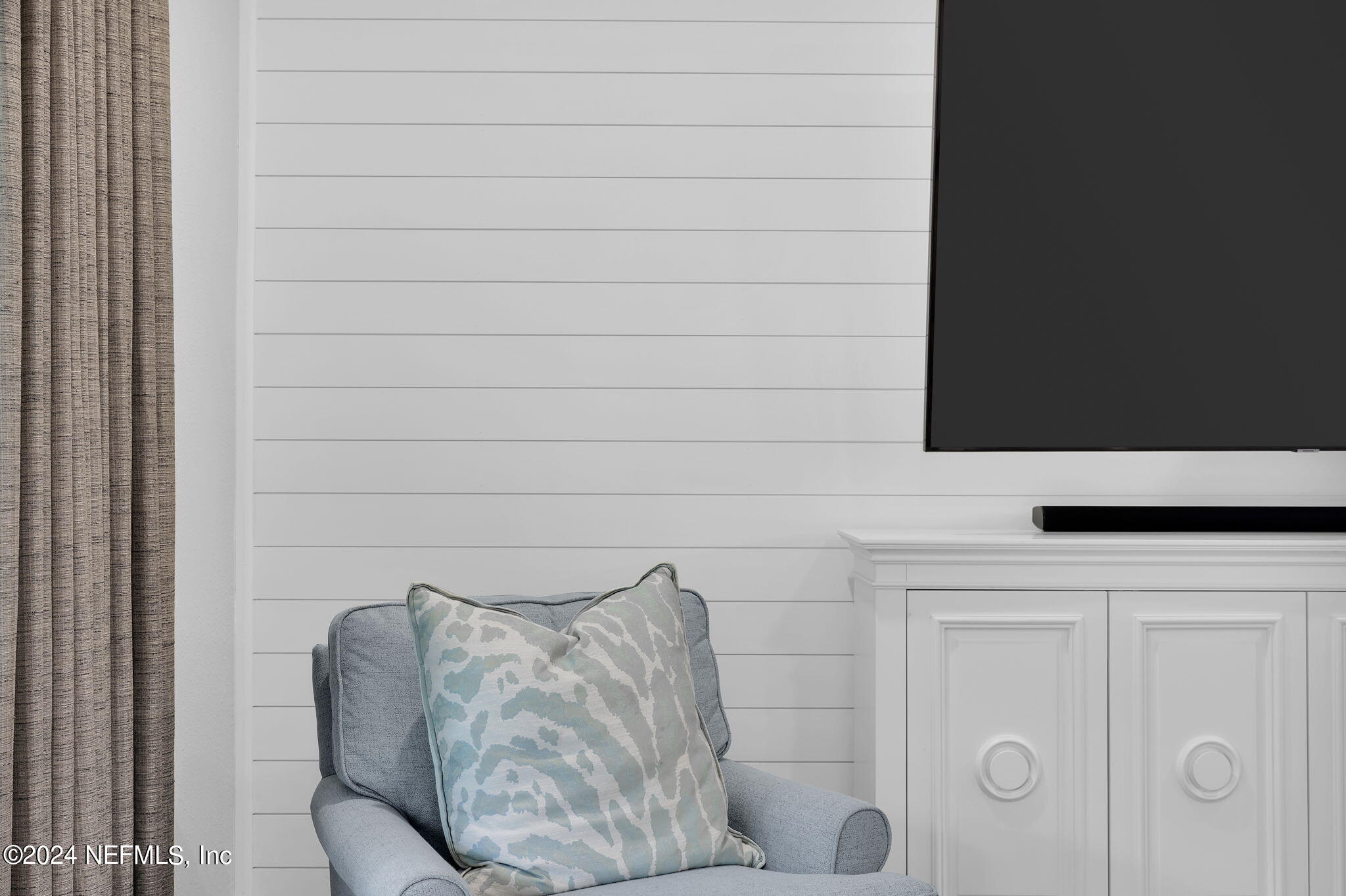 110 OLD CARRIAGE Court