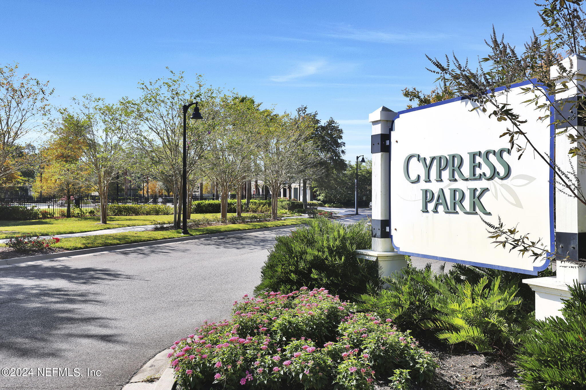 110 OLD CARRIAGE Court