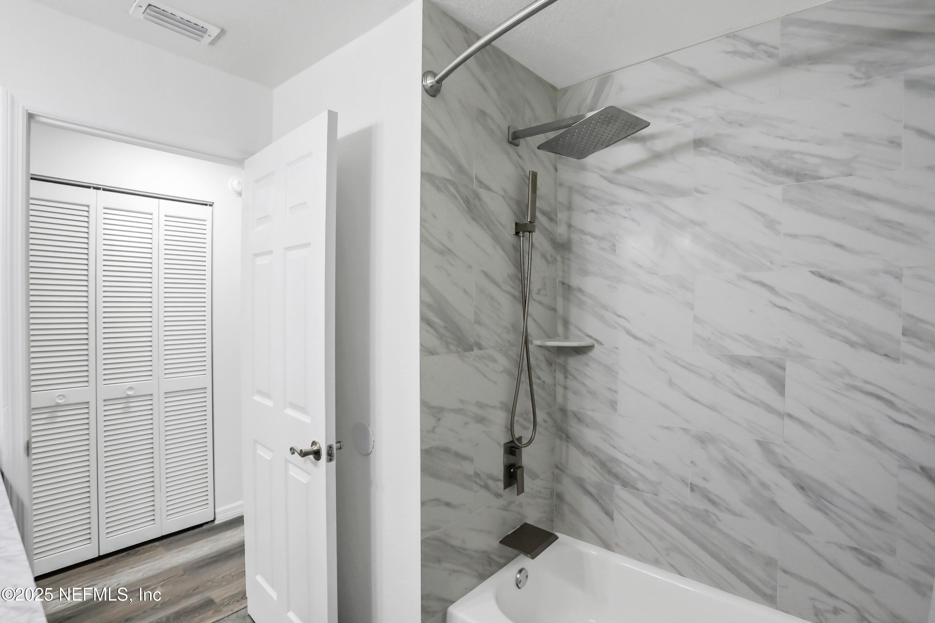 7 ARBOR CLUB Drive, 317