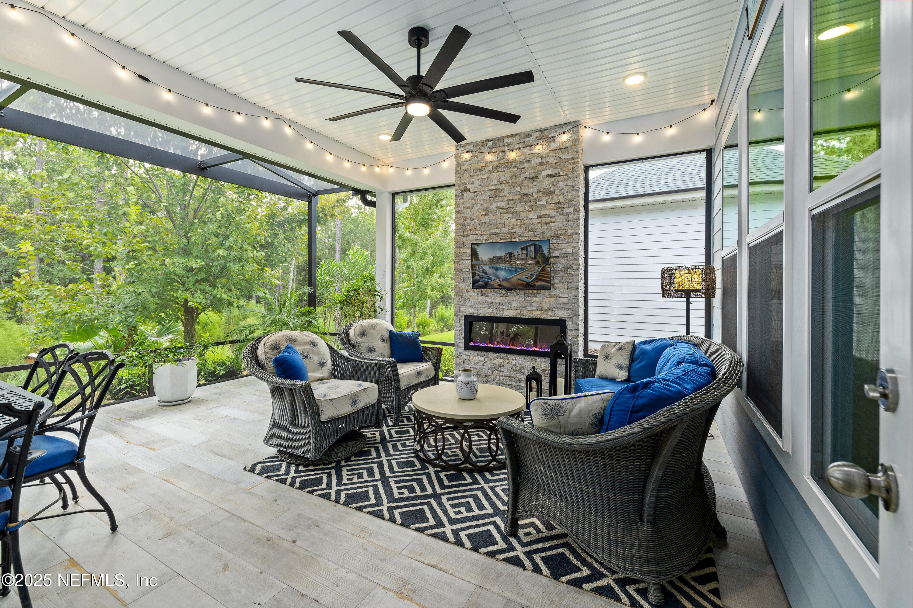 847 CROSSWATER LAKE Drive