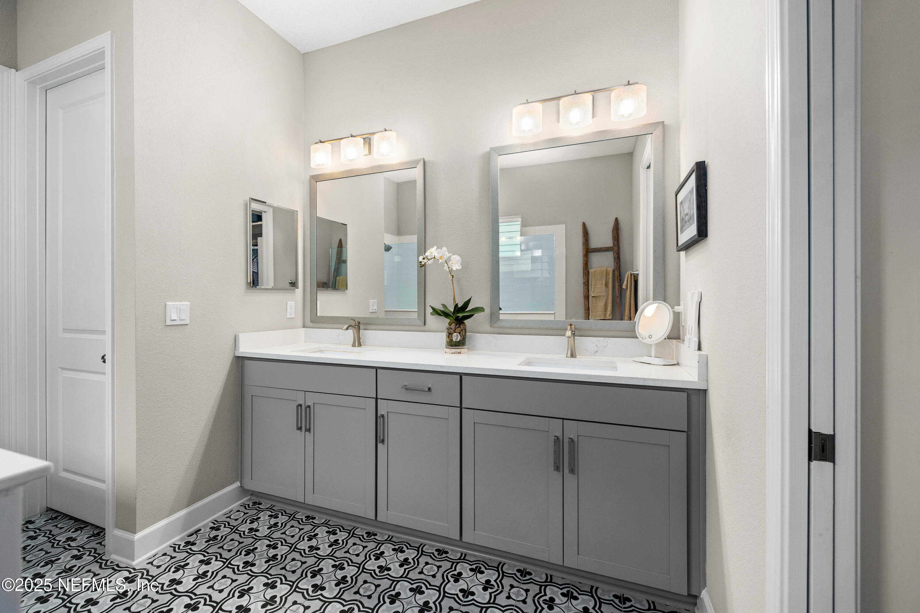 847 CROSSWATER LAKE Drive