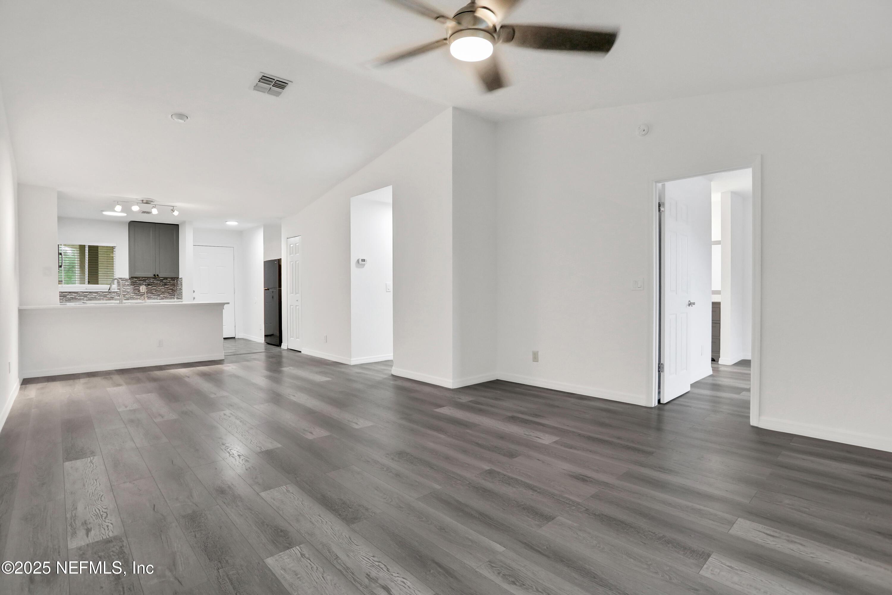 7 ARBOR CLUB Drive 317