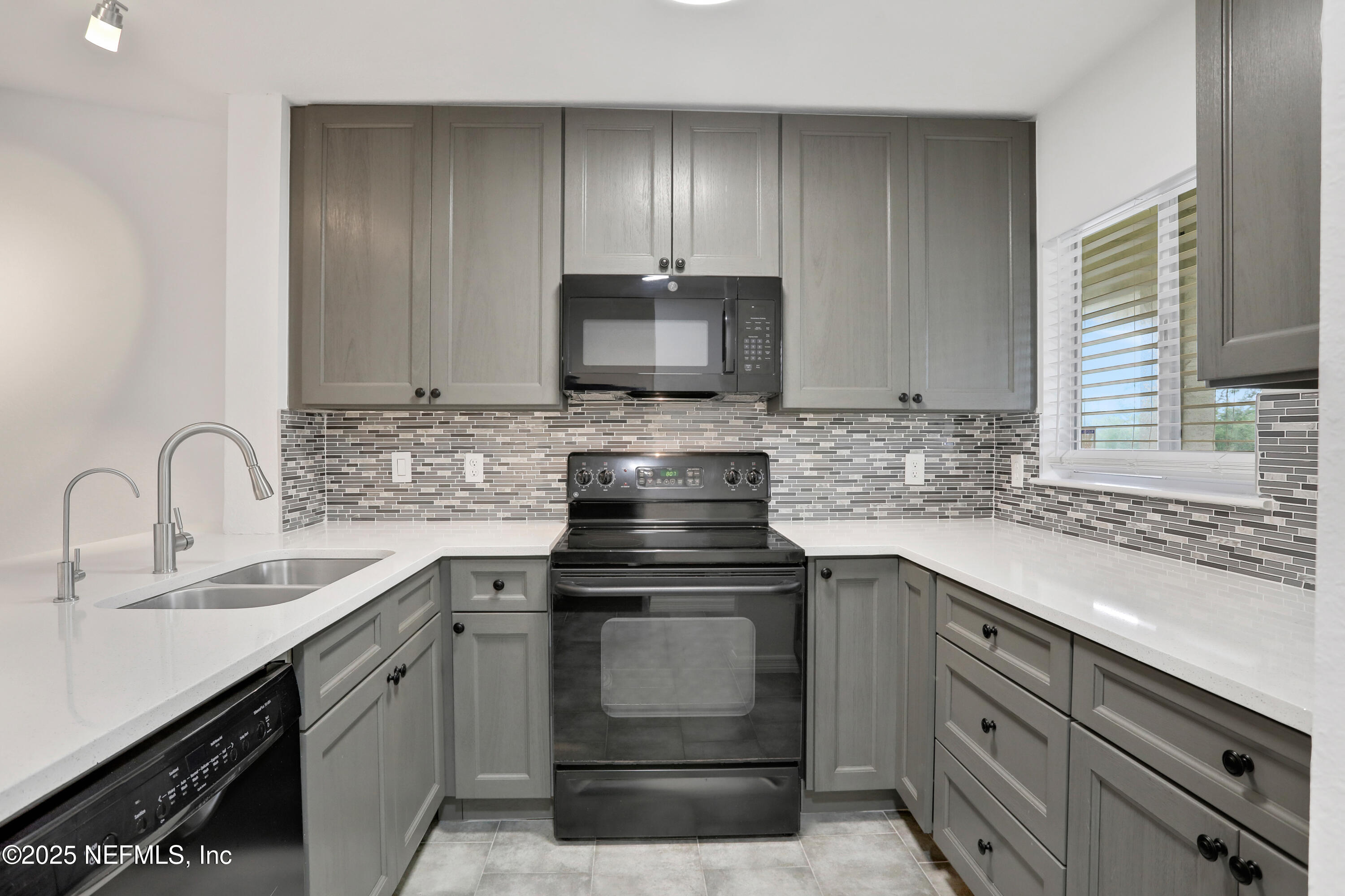 7 ARBOR CLUB Drive 317