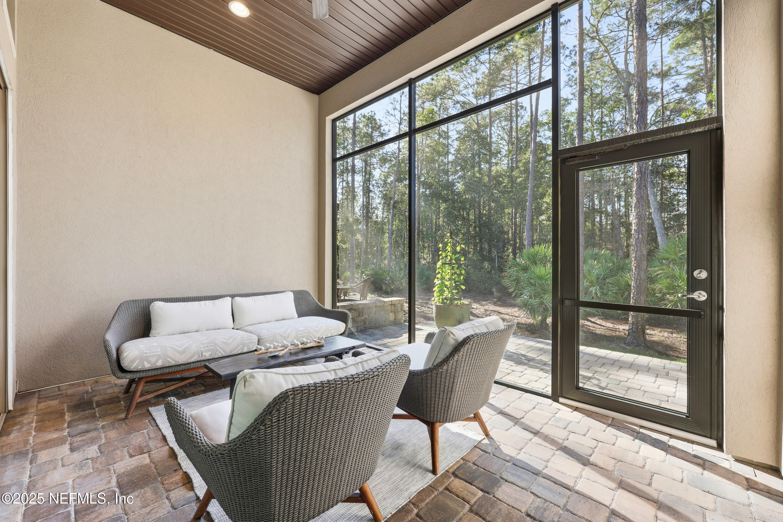 410 WINGSTONE Drive