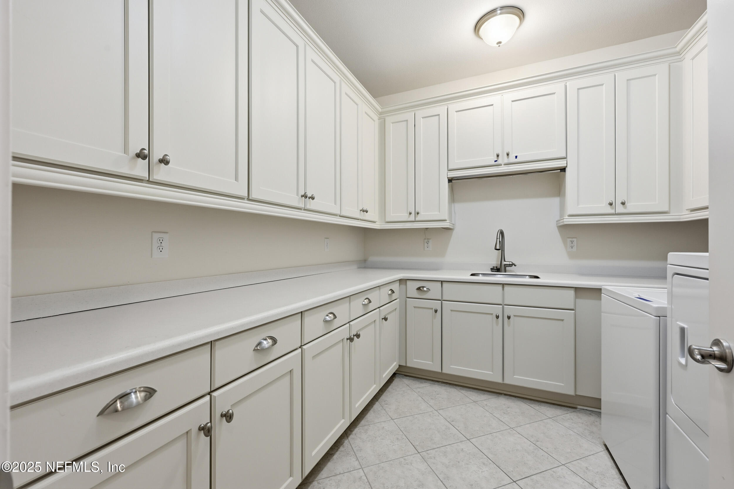 410 WINGSTONE Drive