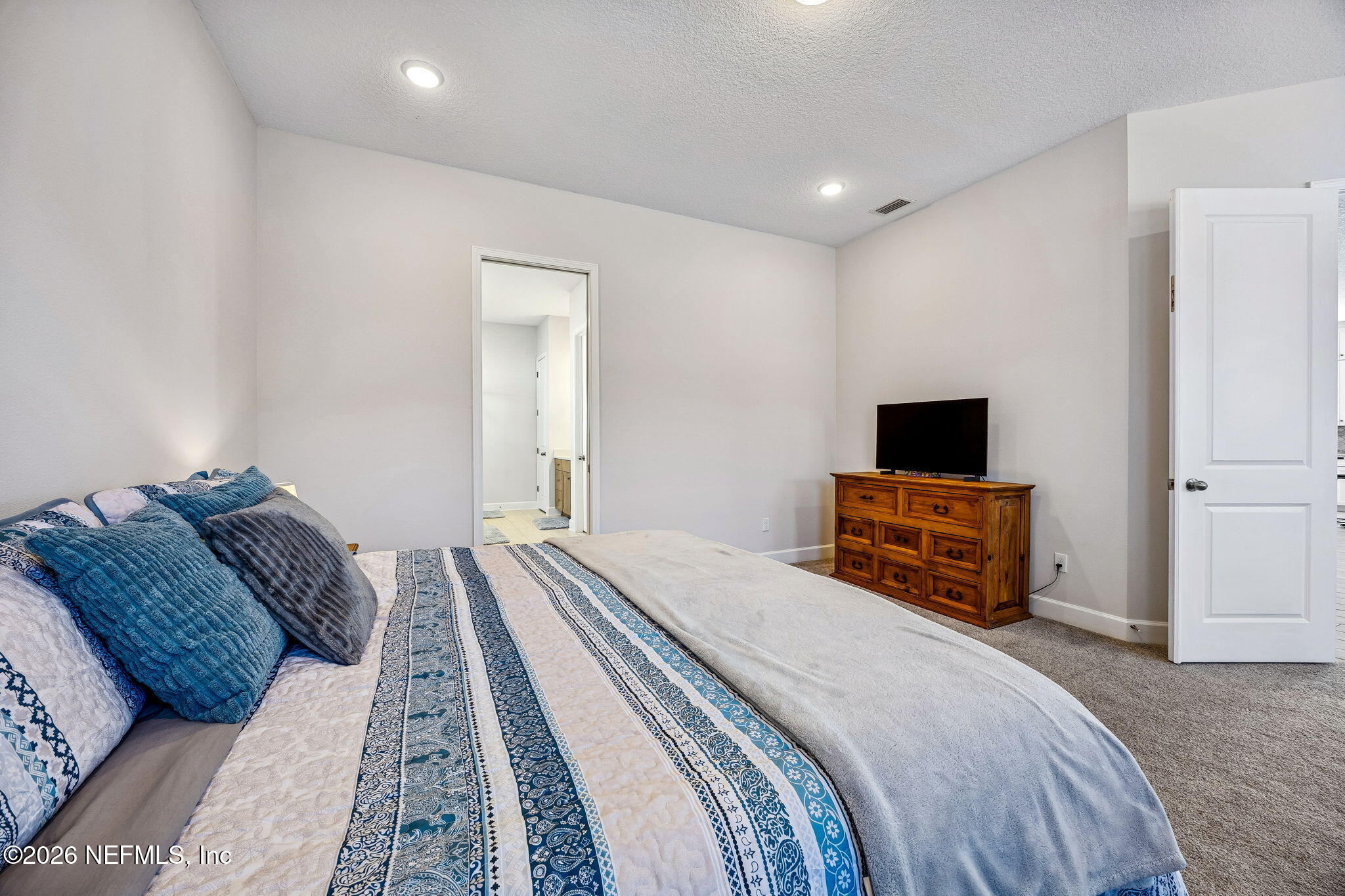 378 VILLAGE GRANDE Drive