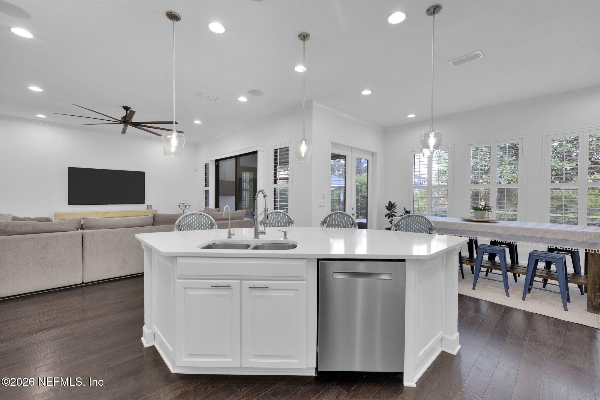 180 CROSS RIDGE Drive