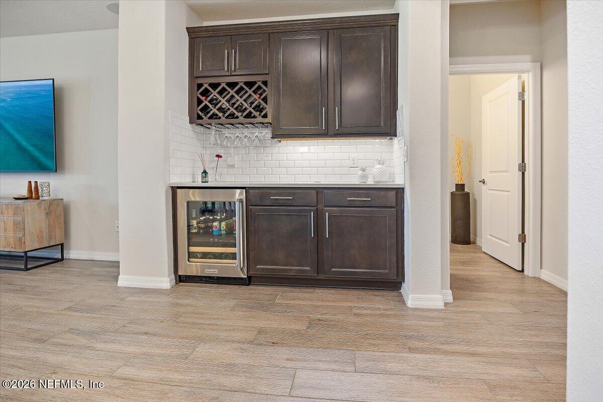 212 SAND HARBOR Drive