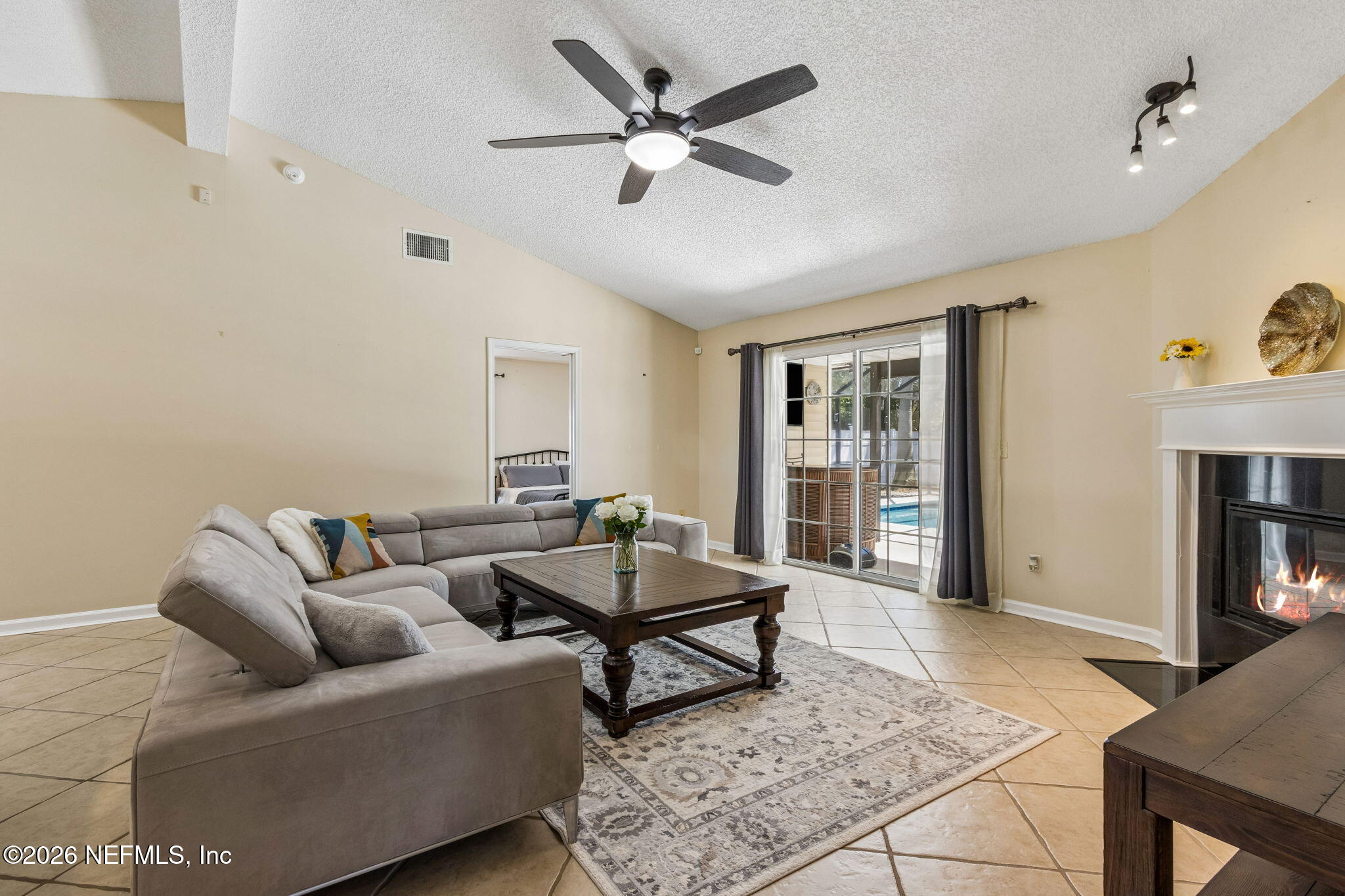 4584 ARROW WIND Lane