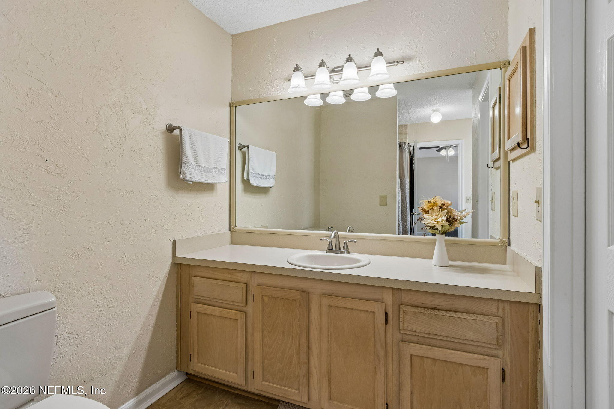 4584 ARROW WIND Lane