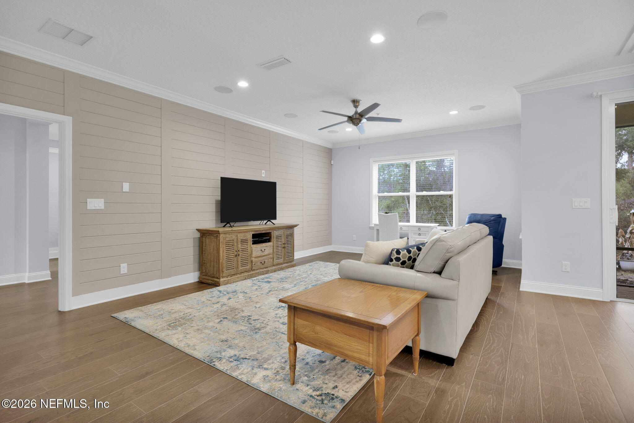 83 OYSTER BAY Way