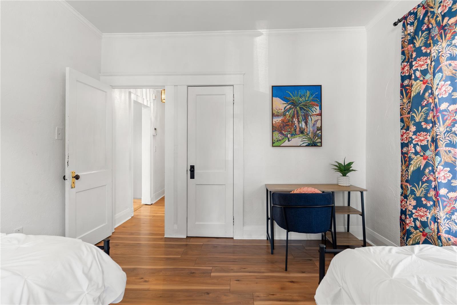 324 W HAYA ST