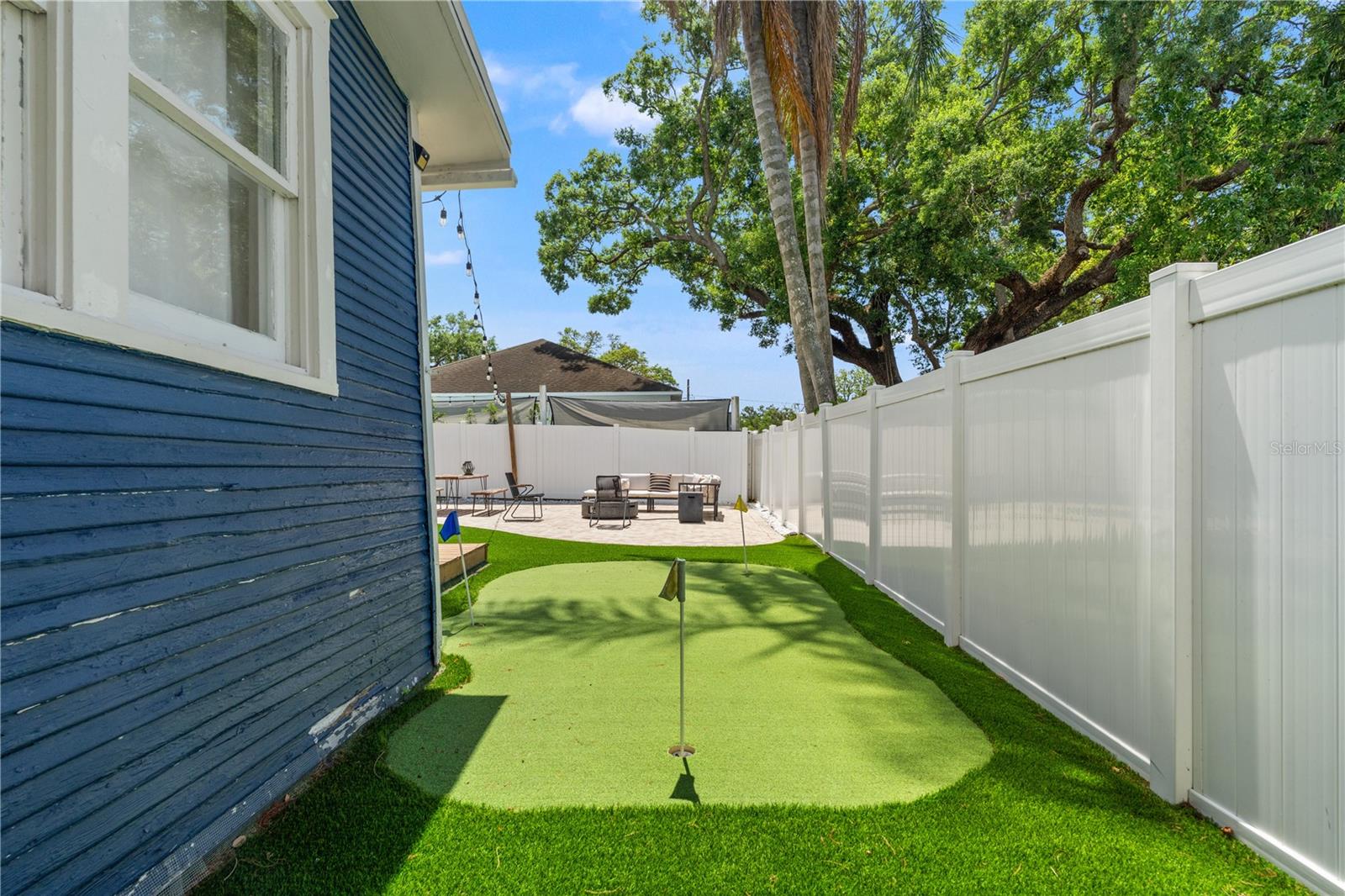 324 W HAYA ST
