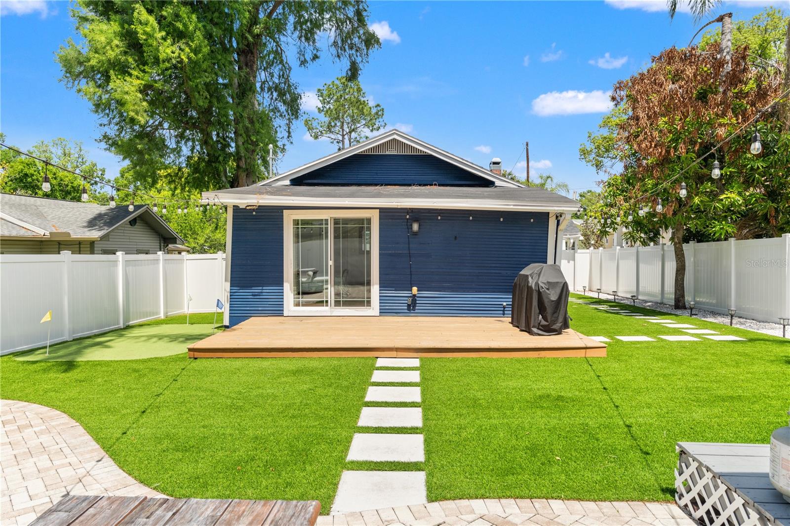 324 W HAYA ST