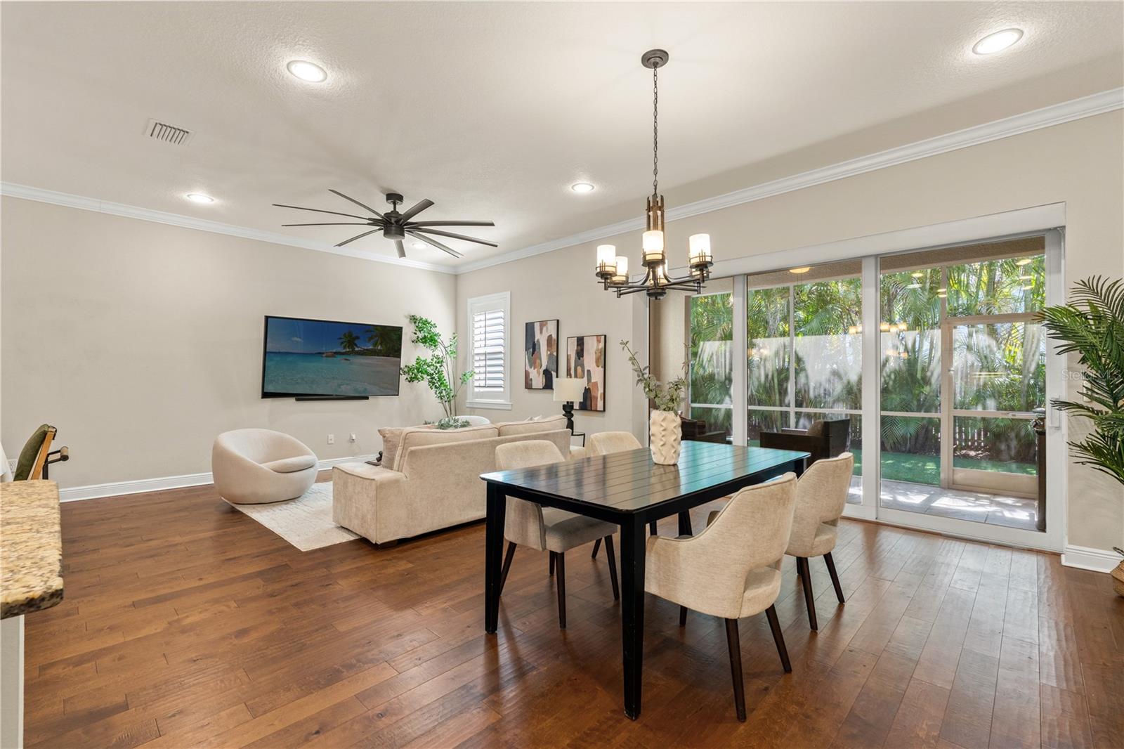 606 S LINCOLN AVE #2