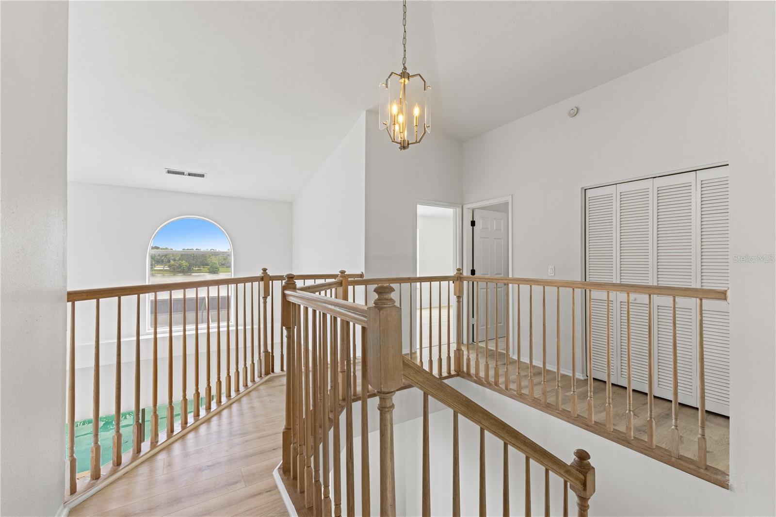 11503 WHISPERING HOLLOW DR