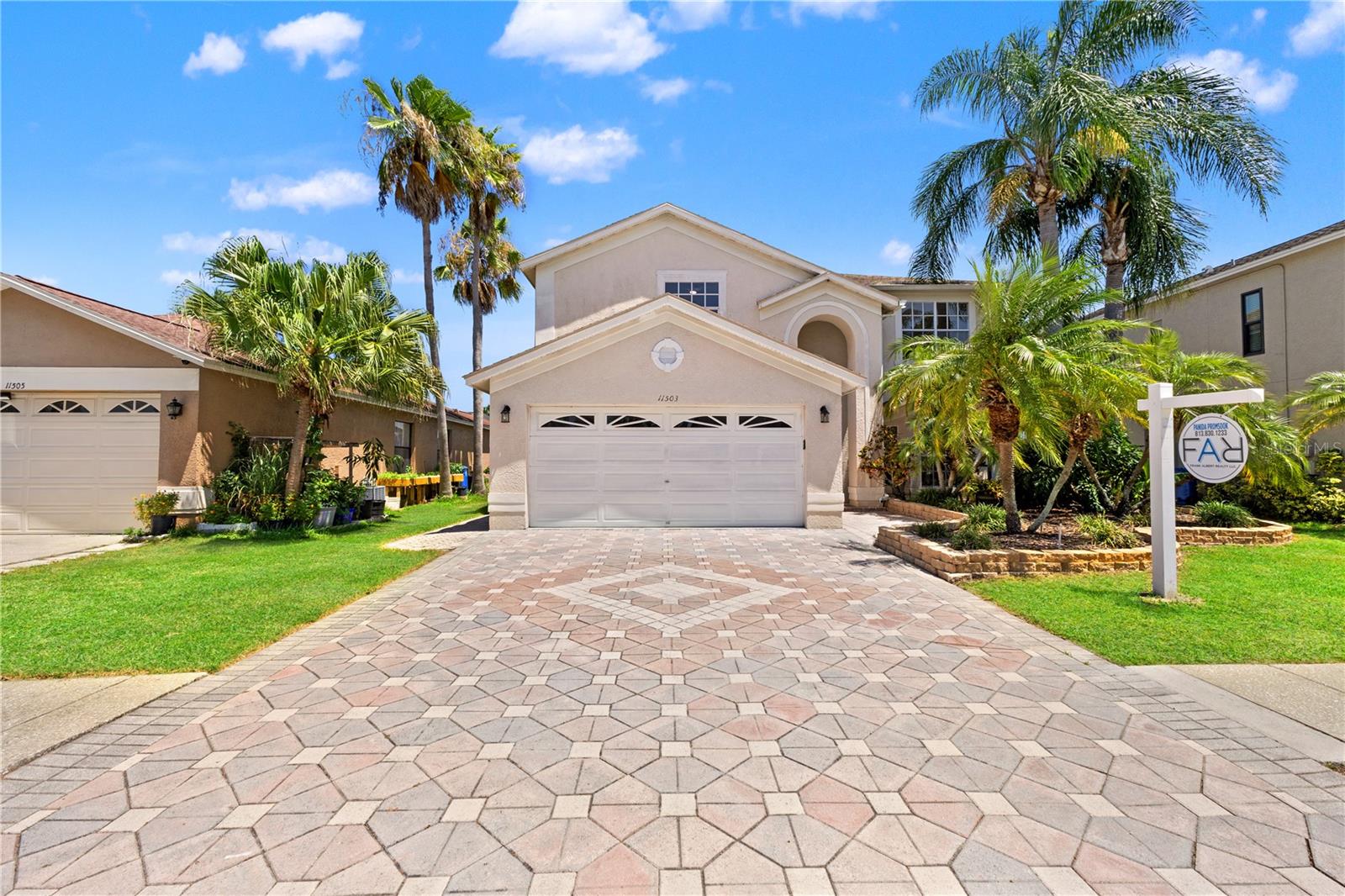 11503 WHISPERING HOLLOW DR