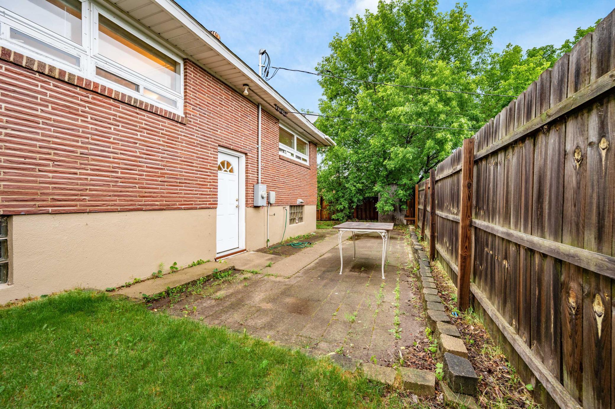 224 S Pokegama Avenue
