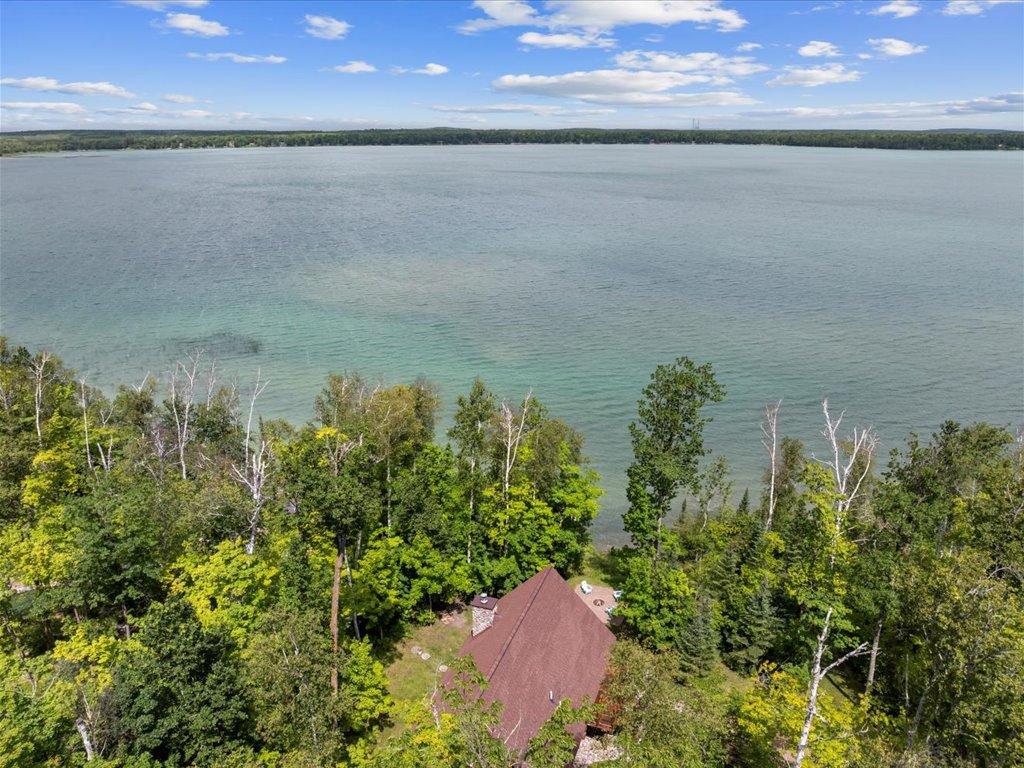 38374 Sissebakwet Shore Road