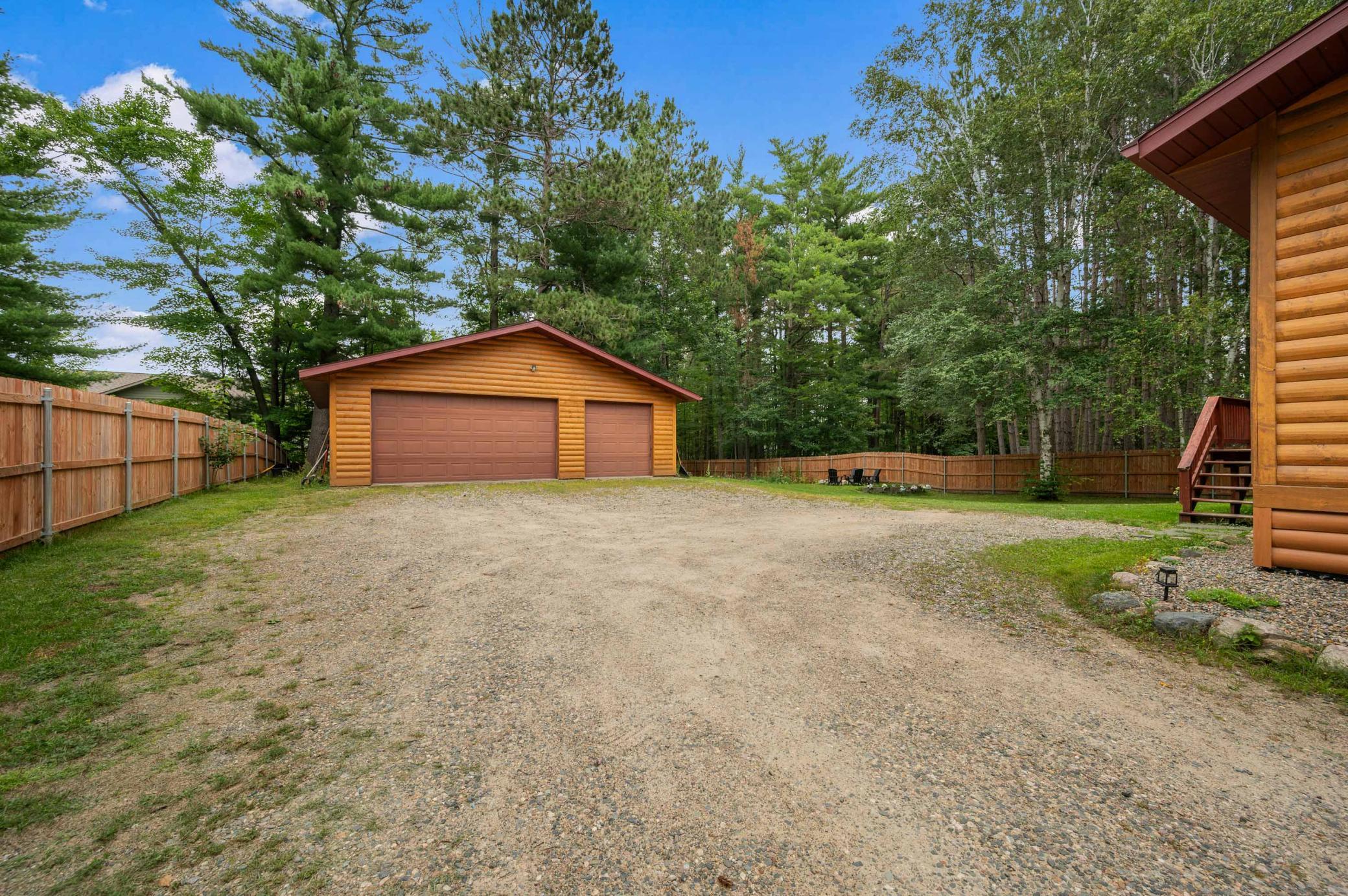 1103 Lakewood Lane