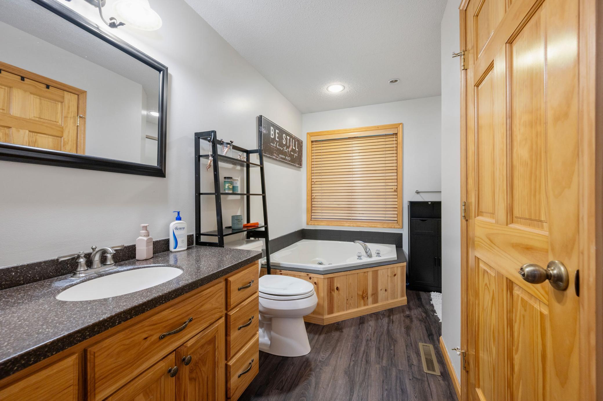 1103 Lakewood Lane
