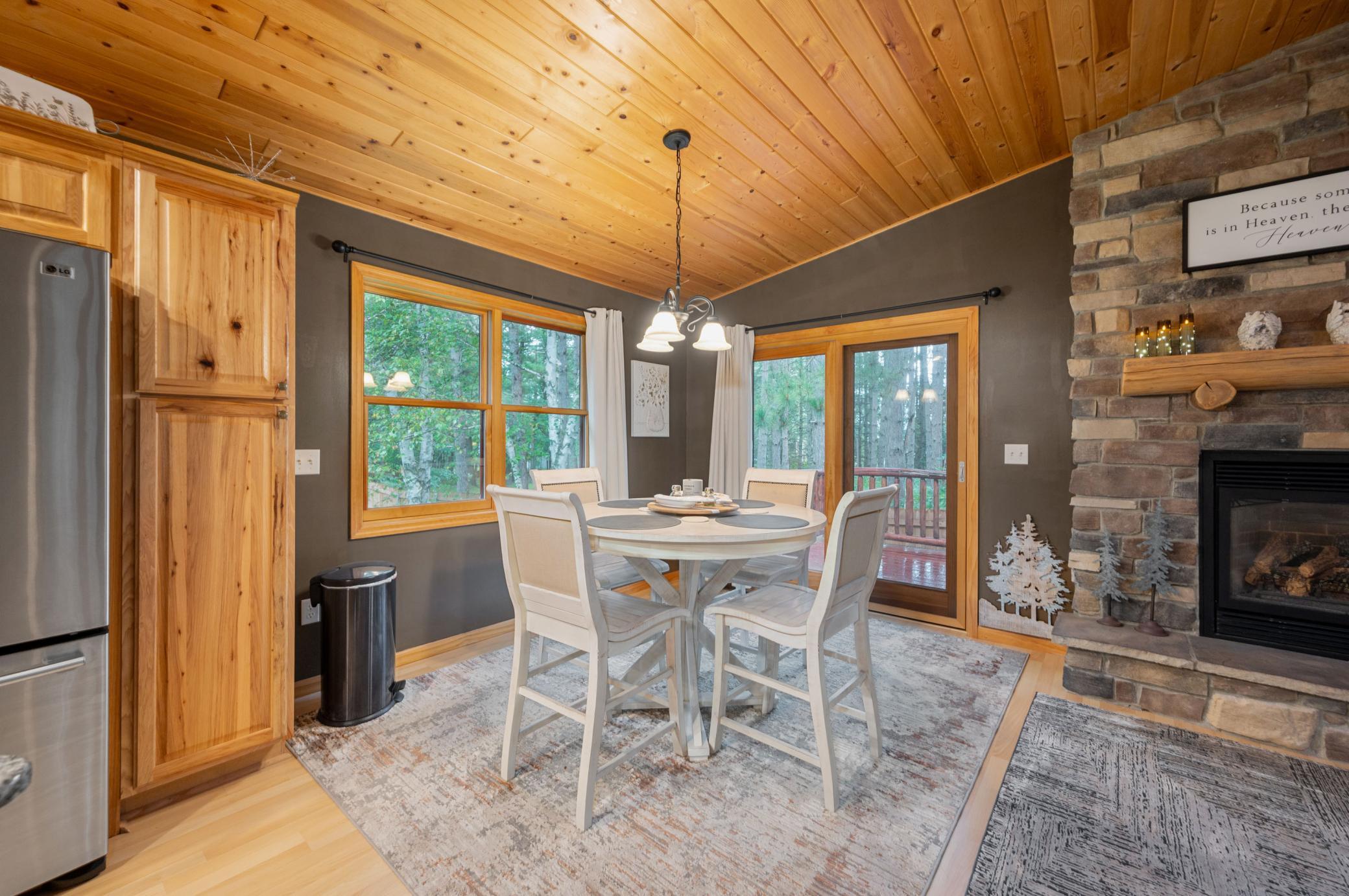 1103 Lakewood Lane